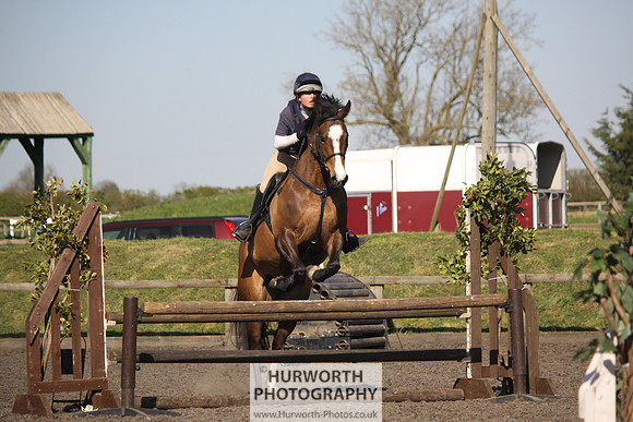 Hurworth Good Friday Show Cross 061