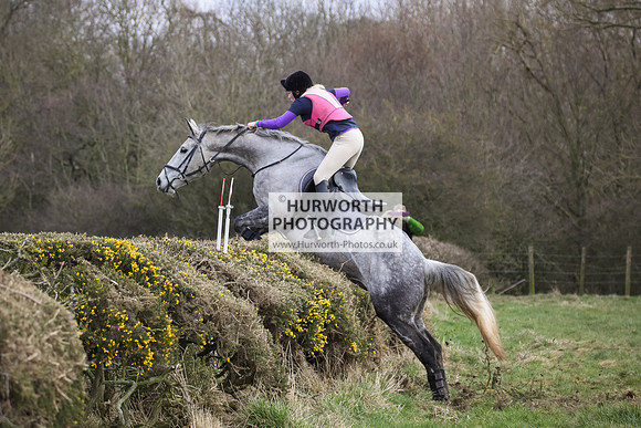 Hurworth Hunt Hedge Hop 097