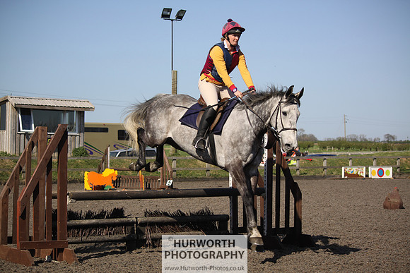Hurworth Good Friday Show Cross 012