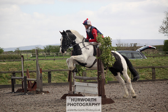 Hurworth Good Friday Show Cross 002