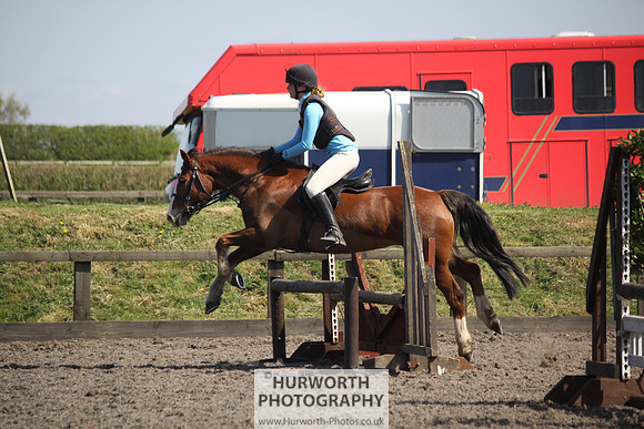 Hurworth Good Friday Show Cross 055