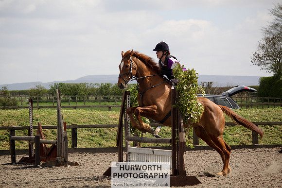 Hurworth Good Friday Show Cross 022