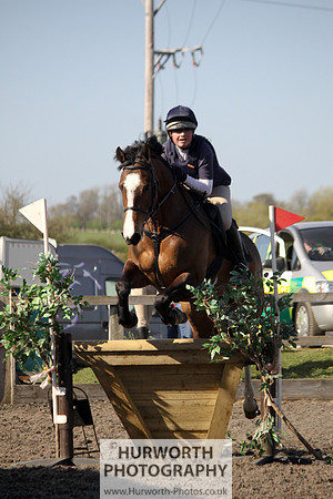 Hurworth Good Friday Show Cross 066