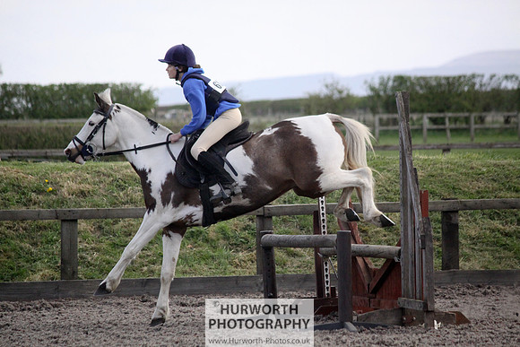 Hurworth Good Friday Show Cross 086