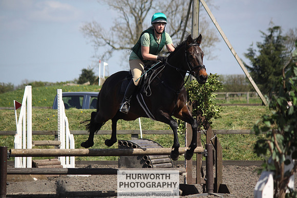 Hurworth Good Friday Show Cross 036