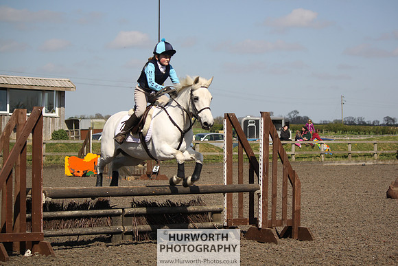 Hurworth Good Friday Show Cross 065