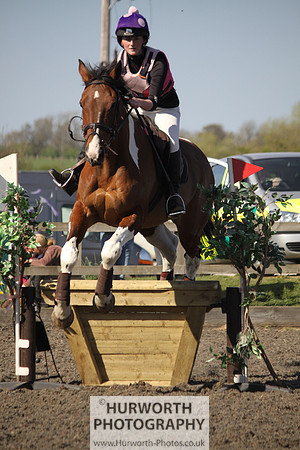 Hurworth Good Friday Show Cross 009