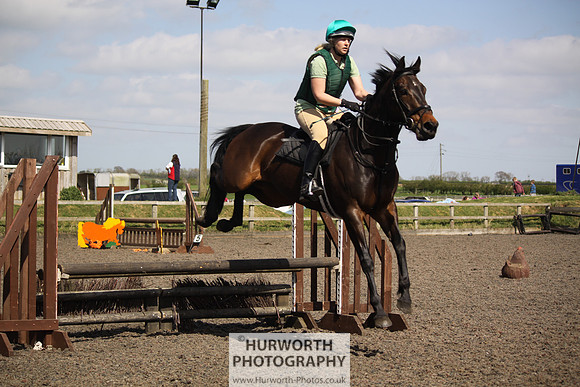 Hurworth Good Friday Show Cross 192