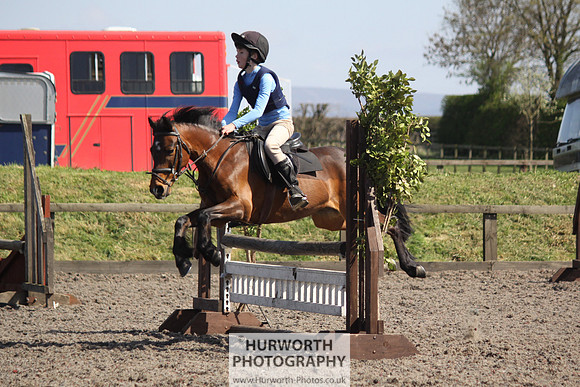 Hurworth Good Friday Show Cross 042