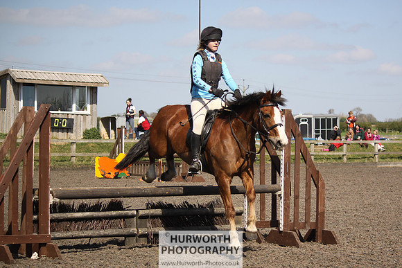 Hurworth Good Friday Show Cross 050