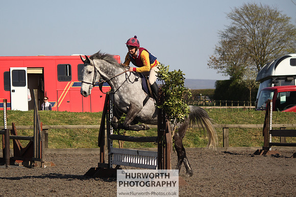 Hurworth Good Friday Show Cross 013