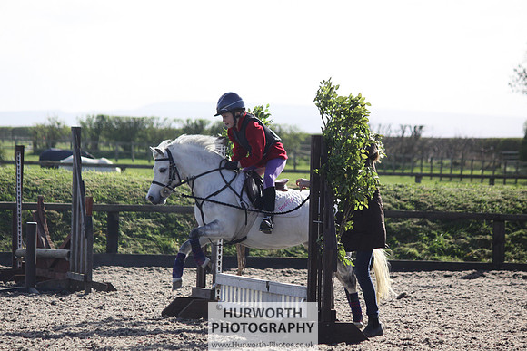 Hurworth Good Friday Show Cross 004