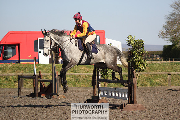 Hurworth Good Friday Show Cross 014