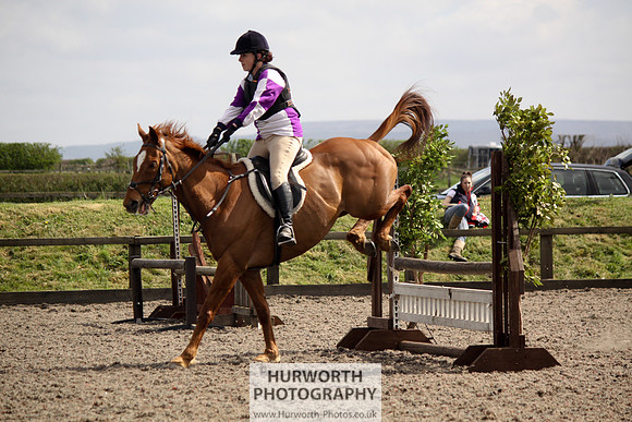 Hurworth Good Friday Show Cross 024