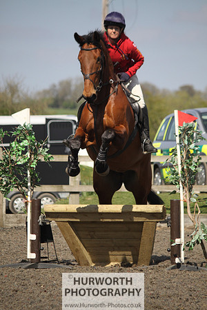 Hurworth Good Friday Show Cross 063