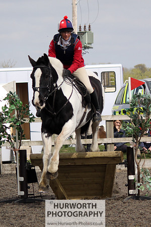 Hurworth Good Friday Show Cross 009
