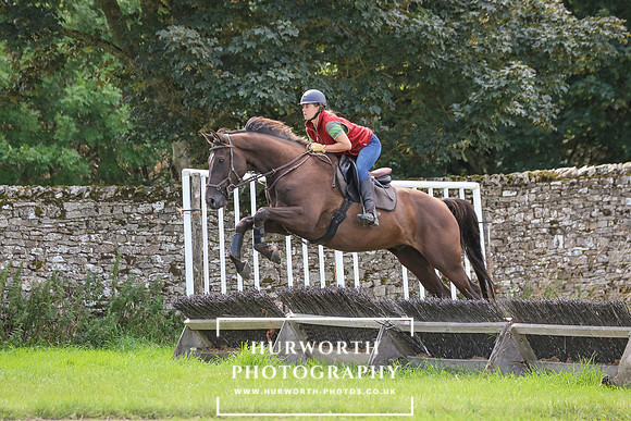 Hurworth Pleasure Ride 320