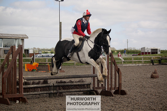 Hurworth Good Friday Show Cross 001