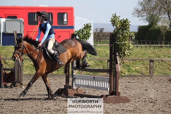 Hurworth Good Friday Show Cross 043