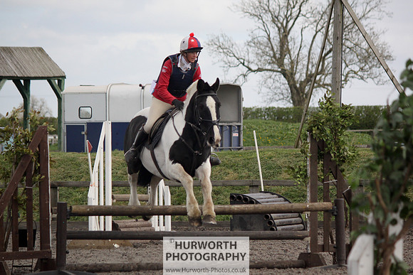 Hurworth Good Friday Show Cross 005