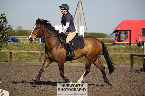 Hurworth Good Friday Show Cross 068