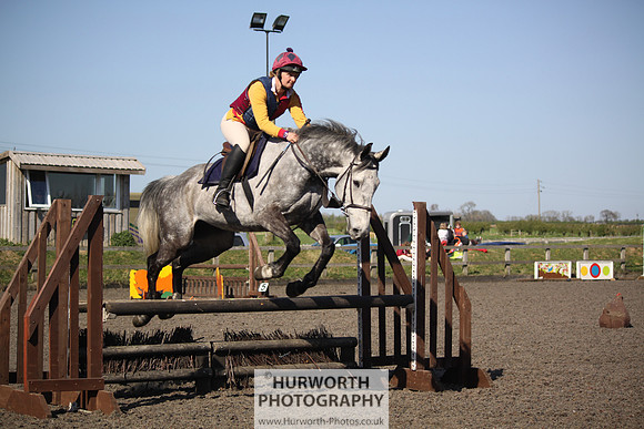 Hurworth Good Friday Show Cross 011