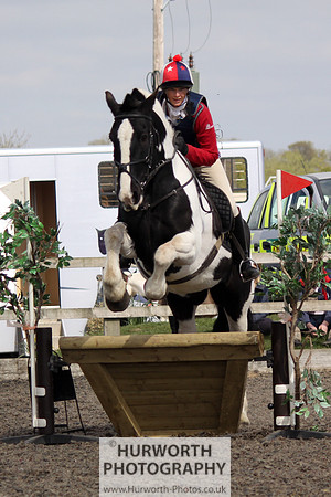 Hurworth Good Friday Show Cross 008