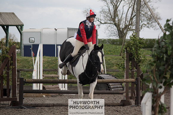 Hurworth Good Friday Show Cross 006