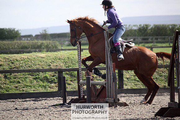 Hurworth Good Friday Show Cross 025