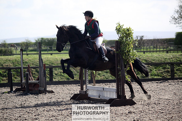 Hurworth Good Friday Show Cross 040