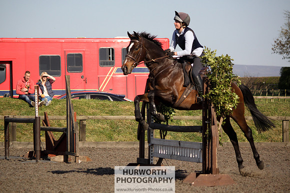 Hurworth Good Friday Show Cross 095