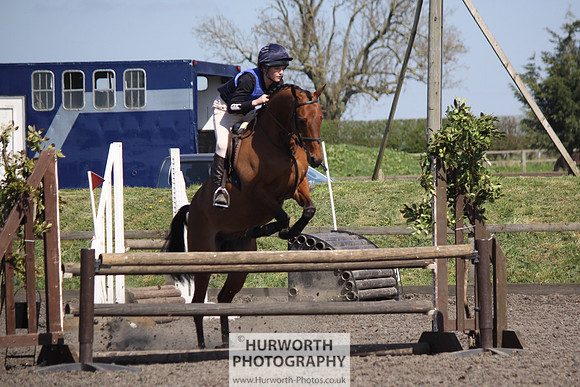 Hurworth Good Friday Show Cross 035