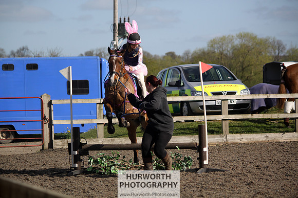 Hurworth Good Friday Show Cross 023