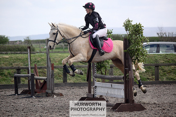 Hurworth Good Friday Show Cross 073
