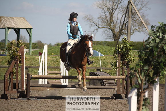 Hurworth Good Friday Show Cross 054