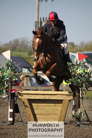 Hurworth Good Friday Show Cross 036