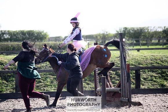 Hurworth Good Friday Show Cross 020