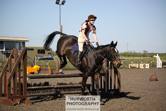 Hurworth Good Friday Show Cross 038