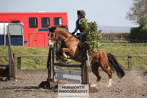 Hurworth Good Friday Show Cross 051
