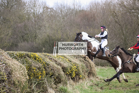 Hurworth Hunt Hedge Hop 092