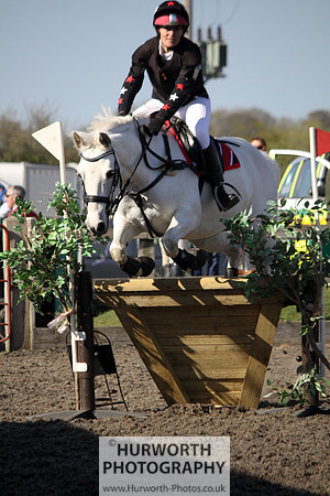 Hurworth Good Friday Show Cross 036