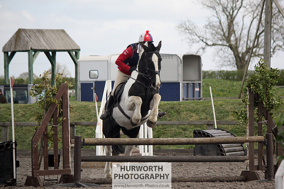 Hurworth Good Friday Show Cross 004